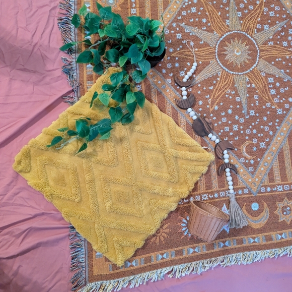 Home Decor Bundle ☀️🌻 - Picture 7 of 9